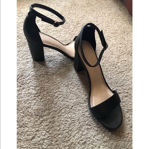 Kelly and Katie Hailee Heels